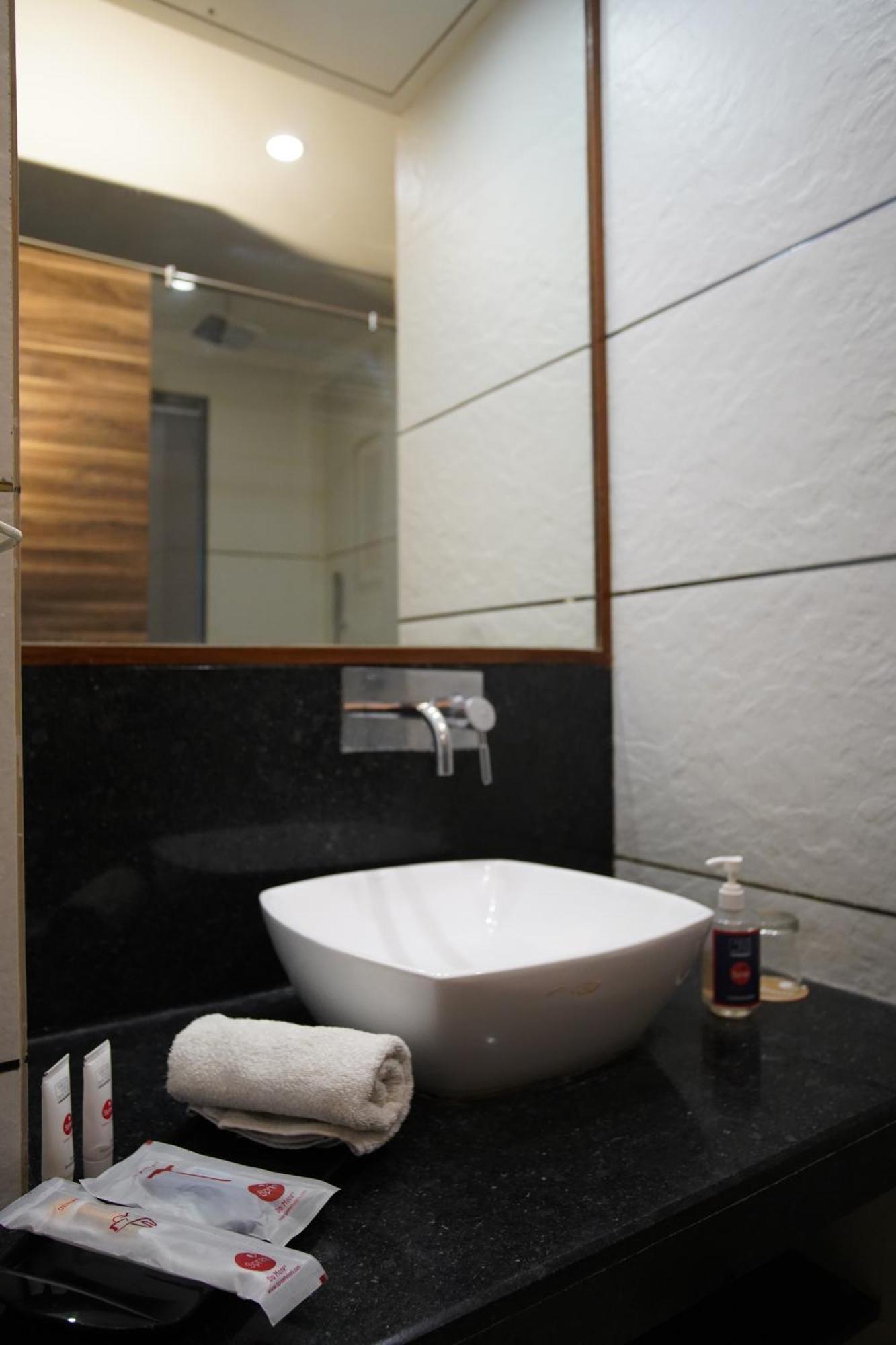 Spree Hotel Jaipur Eksteriør bilde